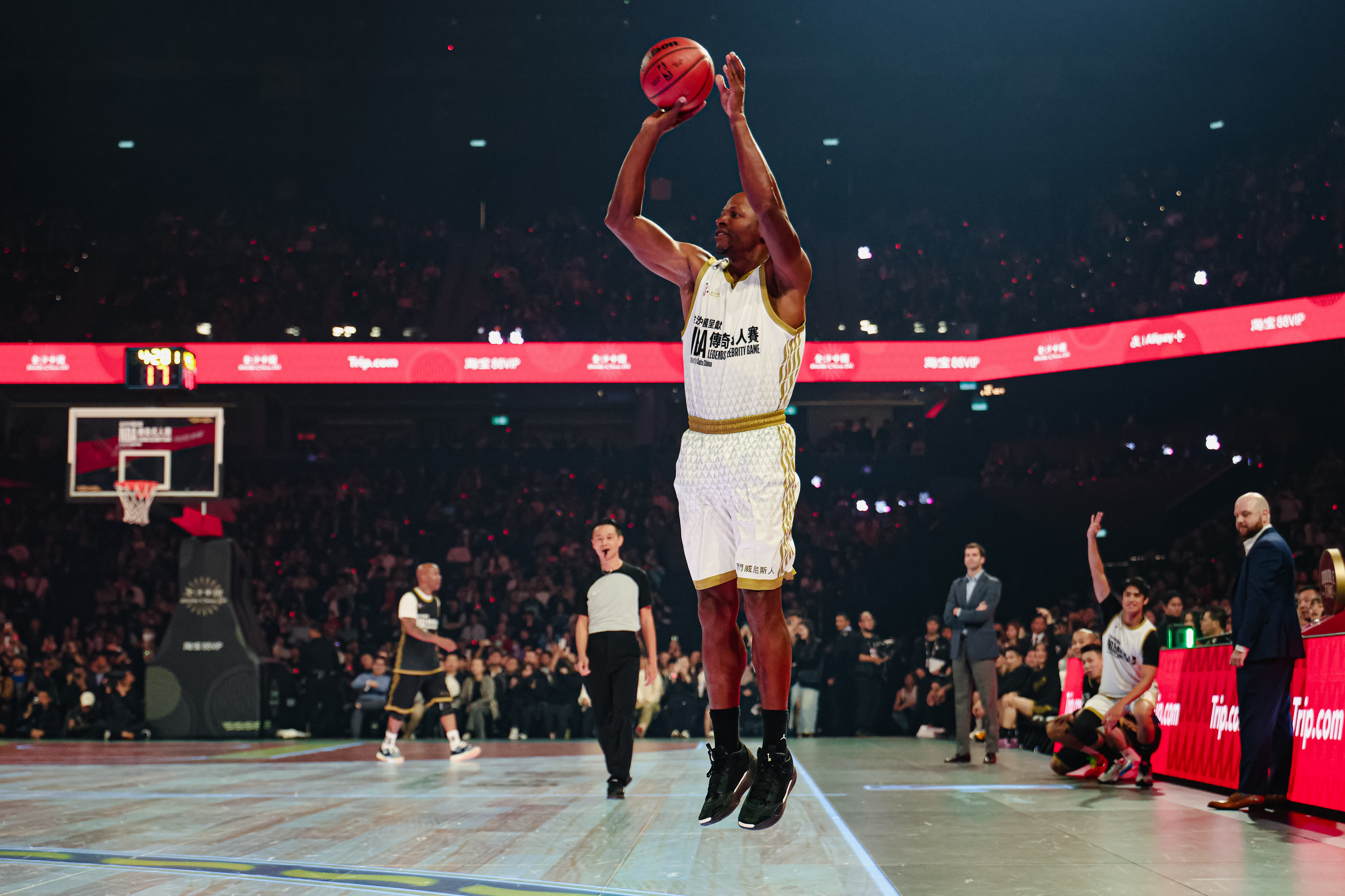 场面火爆!NBA观众席沸腾不已的简单介绍 场面火爆!NBA观众席沸腾不已的简单介绍