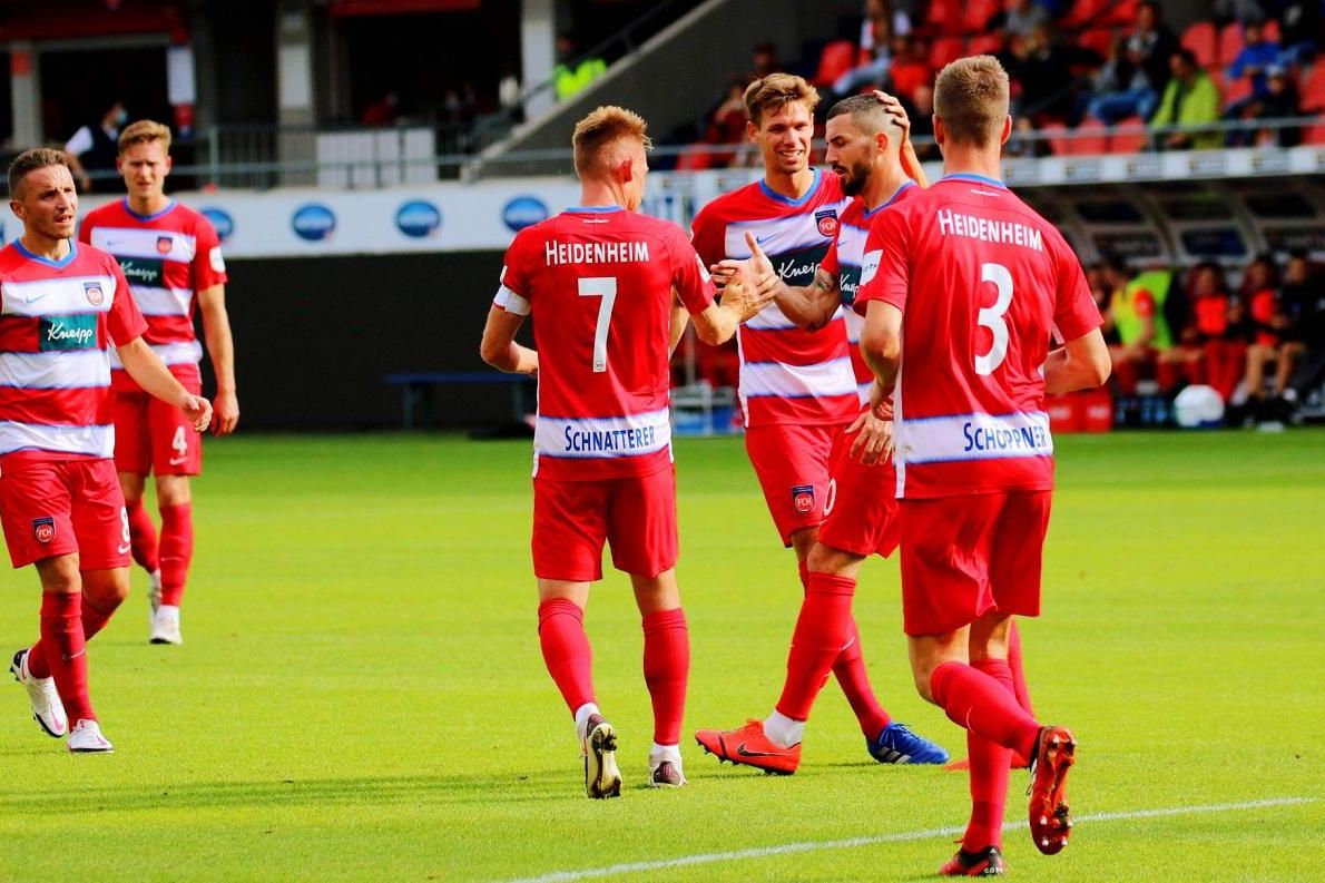 勒沃库森完胜日本,卡拉斯科状态火热的简单介绍 勒沃库森完胜日本,卡拉斯科状态火热的简单介绍